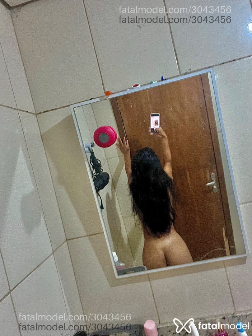 Acompanhante mulher morena (o) de olhos castanhos em Balneário Piçarras - Janaina