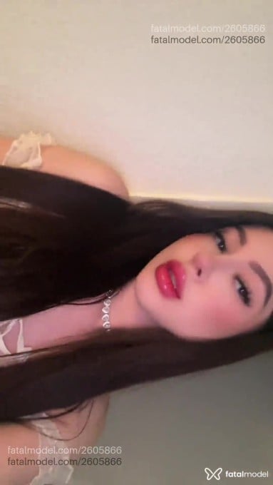 Acompanhante mulher com cabelo castanho de olhos castanhos em Balneário Camboriú - Clara