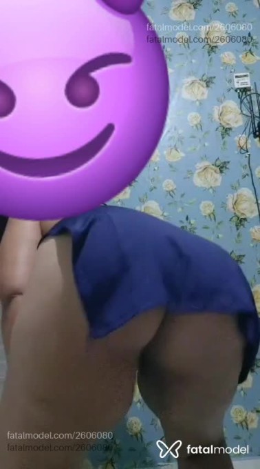 Acompanhante mulher loira (o) de olhos castanhos em Virtual - Lilithloirinha