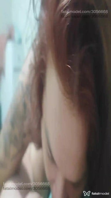 Acompanhante mulher ruiva (o) de olhos castanhos em Itapema - Biaa
