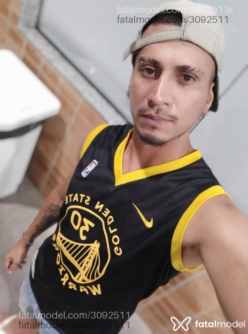 Acompanhante homem morena (o) de olhos castanhos em Lajeado Acompanhante homem morena (o) de olhos castanhos em Lajeado - Mikael