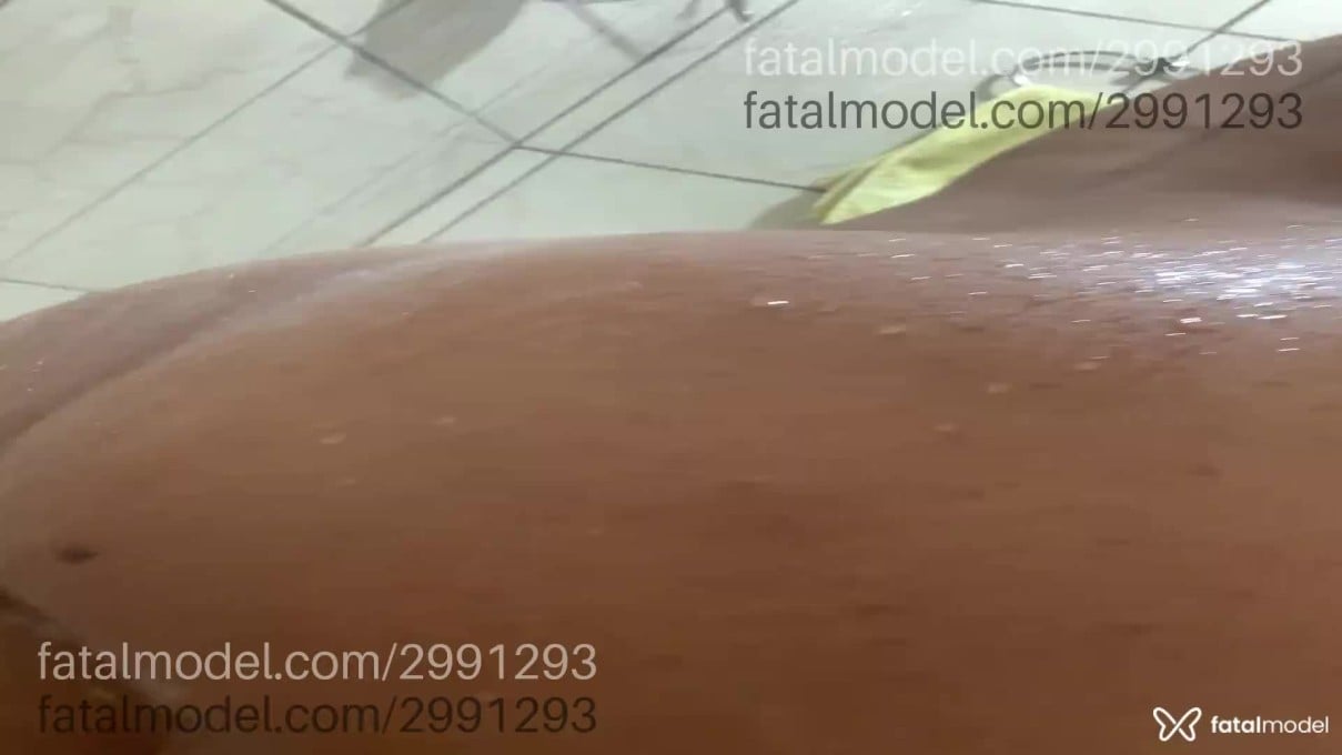 Acompanhante mulher morena (o) de olhos castanhos em São Paulo Acompanhante mulher morena (o) de olhos castanhos em São Paulo - Jenymorena
