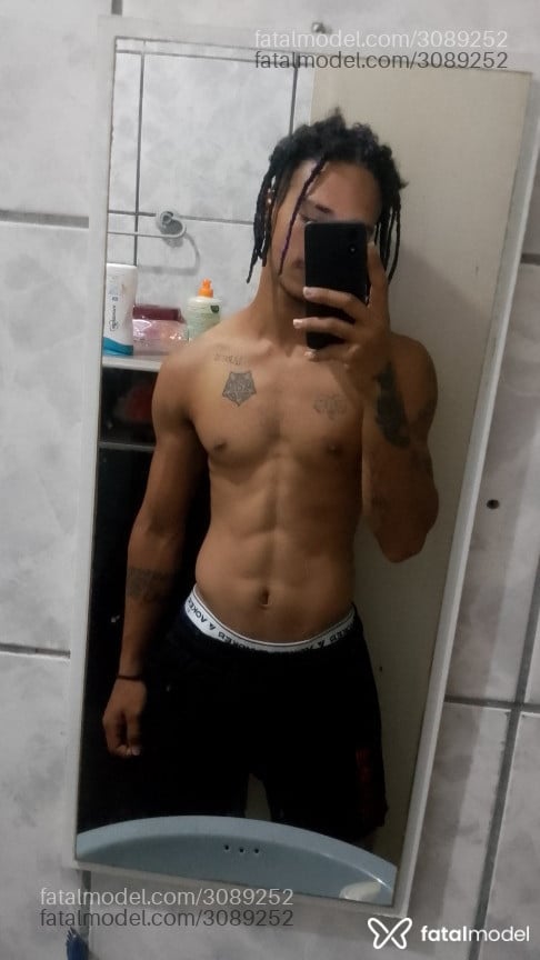 Acompanhante homem morena (o) de olhos pretos - Alex