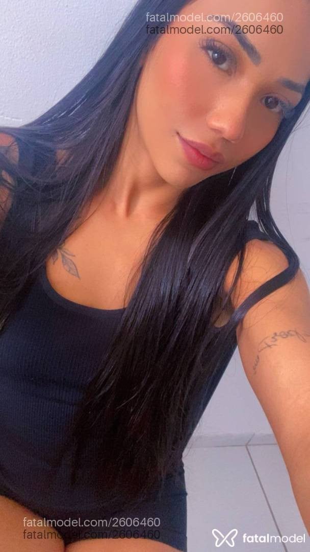 Acompanhante mulher morena (o) de olhos pretos - Milena