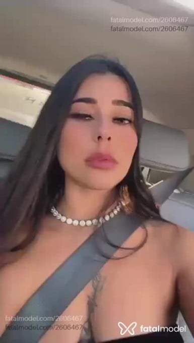 Acompanhante mulher morena (o) de olhos castanhos em Nova Serrana - Lays