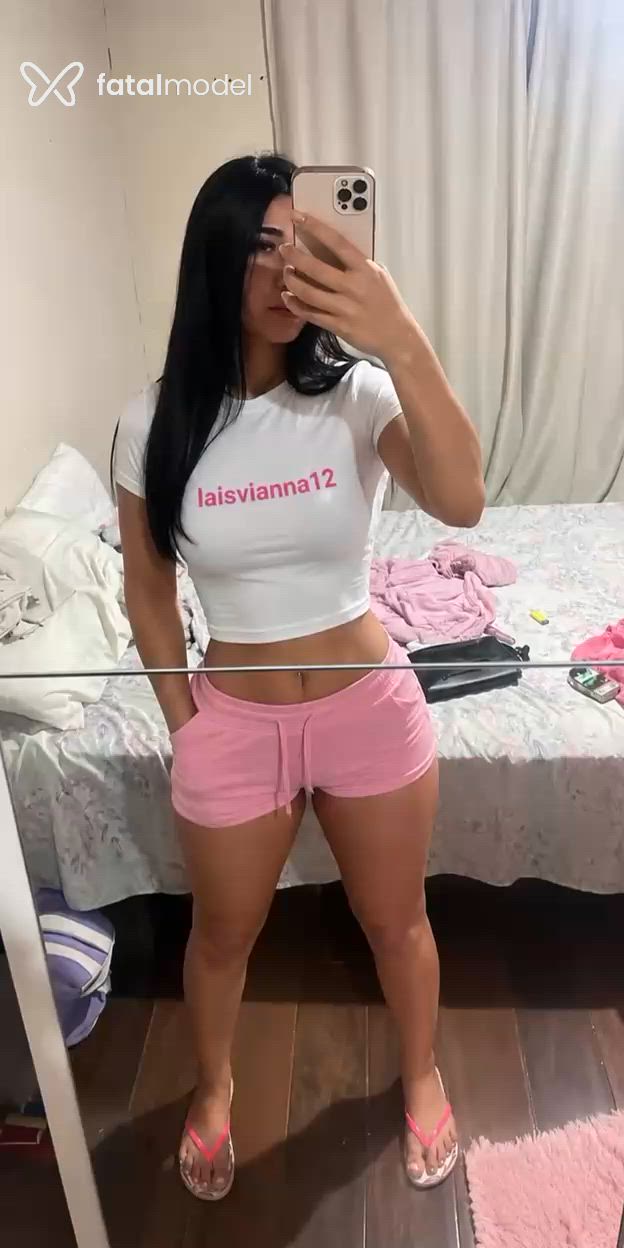 Acompanhante mulher morena (o) de olhos castanhos - Lays