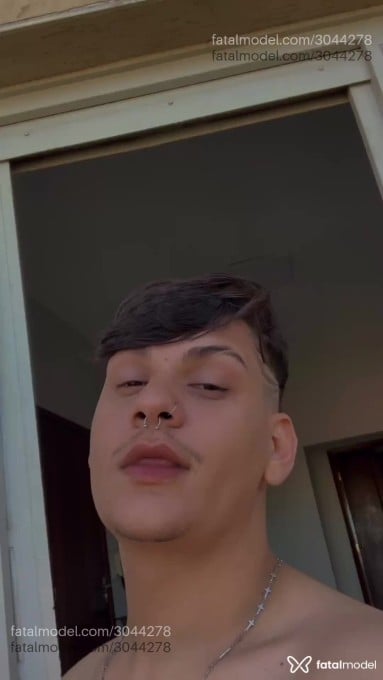 Acompanhante homem com cabelo castanho de olhos castanhos em Belo Horizonte - Vinícius Medeiros