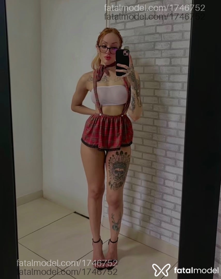Acompanhante mulher ruiva (o) de olhos pretos em São Paulo - Foxxye