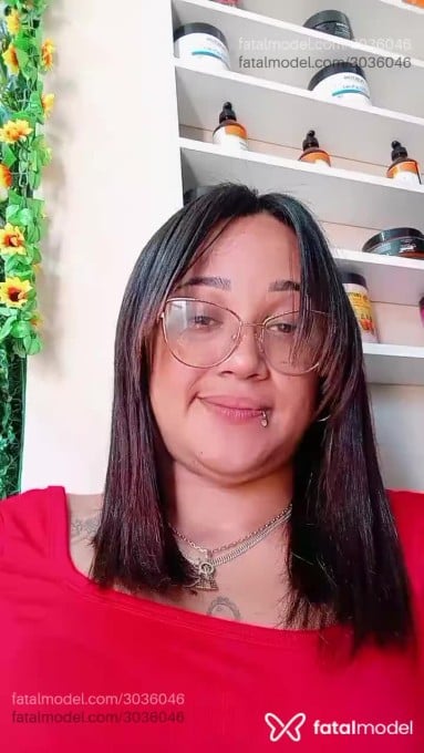 Acompanhante mulher com cabelo castanho de olhos castanhos em Itaituba Acompanhante mulher com cabelo castanho de olhos castanhos em Itaituba - Angel