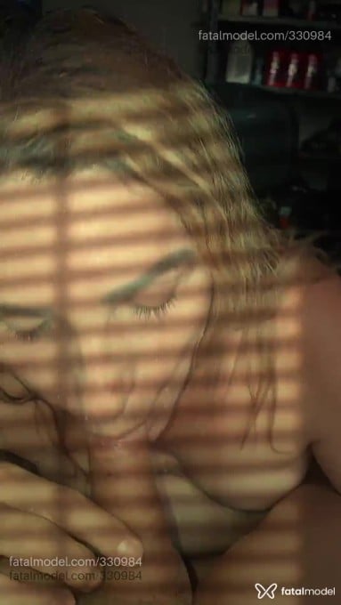 Acompanhante mulher trans loira (o) de olhos azuis em Londrina Acompanhante mulher trans loira (o) de olhos azuis em Londrina - Polaca