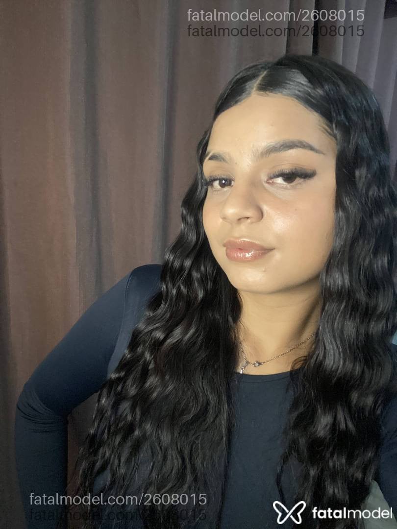 Acompanhante mulher morena (o) de olhos castanhos - Jordana Maya