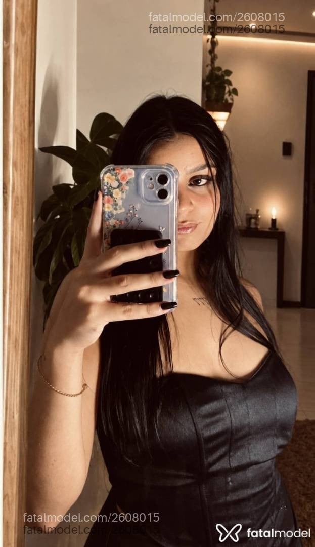 Acompanhante mulher morena (o) de olhos castanhos - Jordana Maya