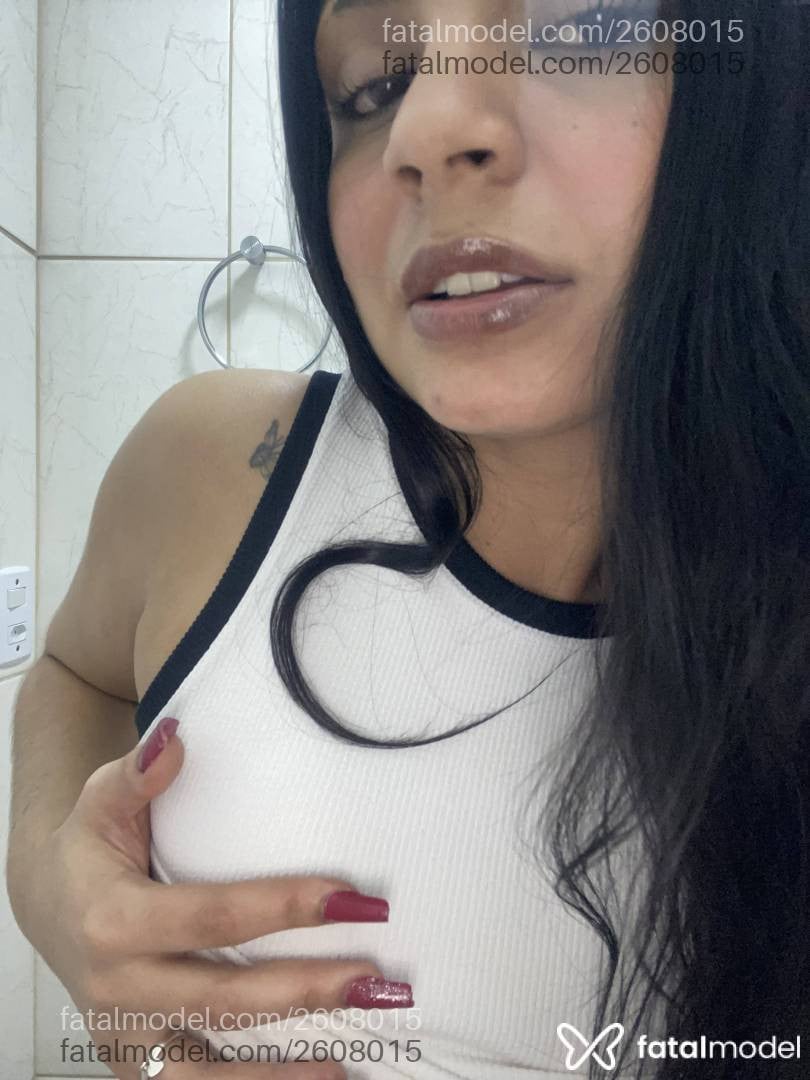 Acompanhante mulher morena (o) de olhos castanhos - Jordana Maya