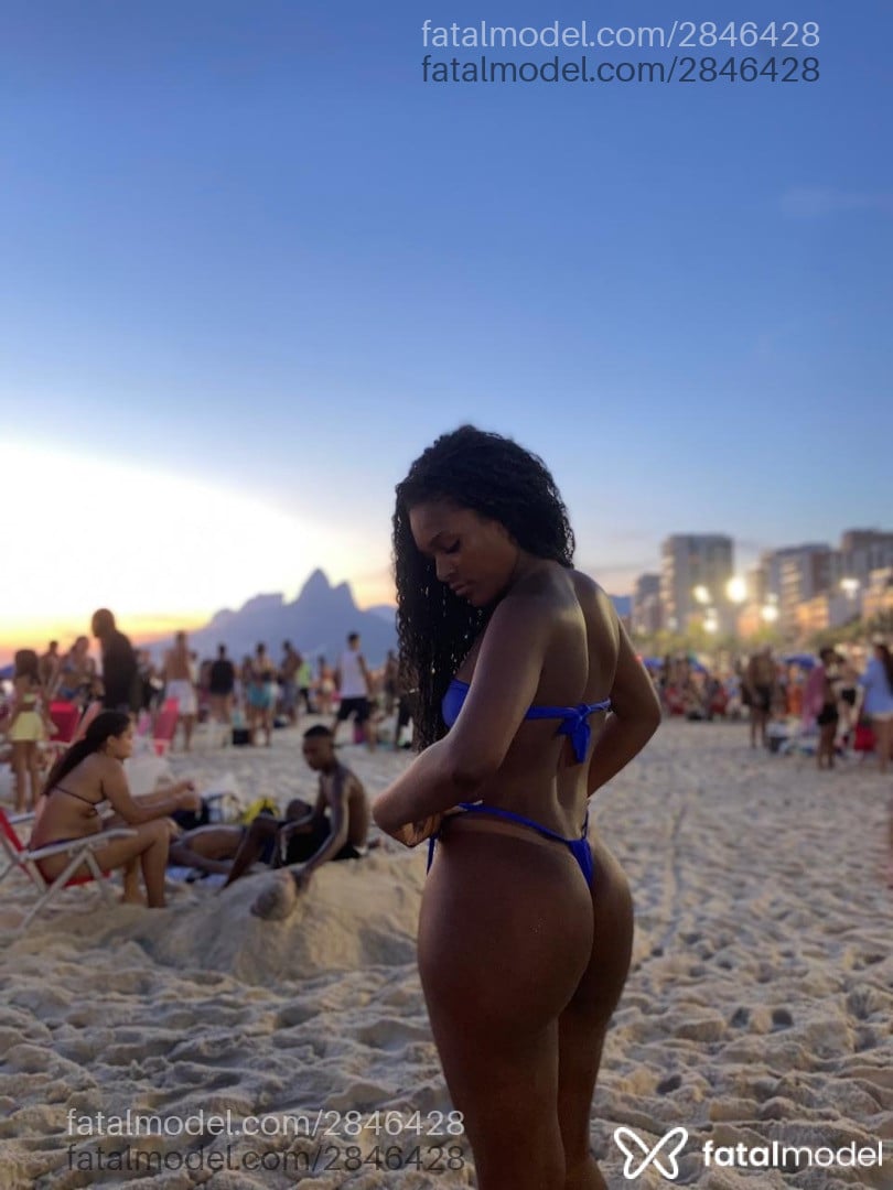 Acompanhante mulher morena (o) de olhos pretos em Belo Horizonte - Maria Flor