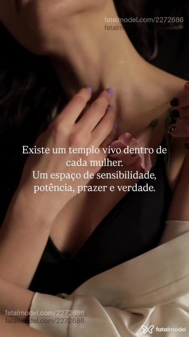 Acompanhante mulher com cabelo castanho de olhos castanhos - Cristina Luxuvibes