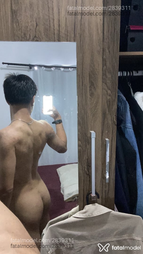 Acompanhante homem com cabelo castanho de olhos pretos em Balneário Camboriú - Dann Coutt