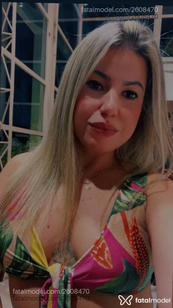Acompanhante mulher loira (o) de olhos castanhos - Natashacarioca