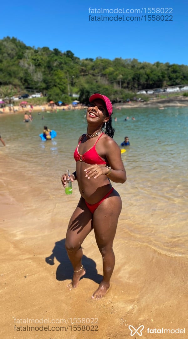 Acompanhante travesti morena (o) de olhos castanhos em Guarapari - Morena