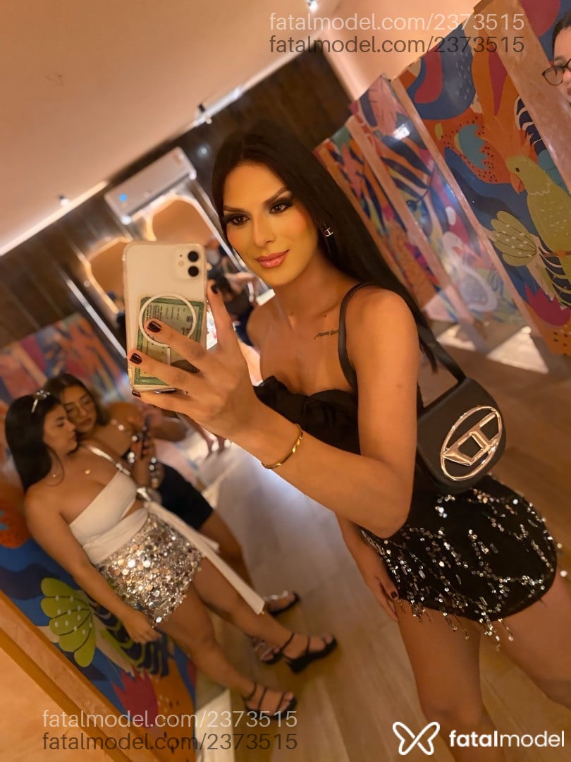 Acompanhante mulher trans morena (o) de olhos castanhos em Belém Acompanhante mulher trans morena (o) de olhos castanhos em Belém - Lara Mondoni