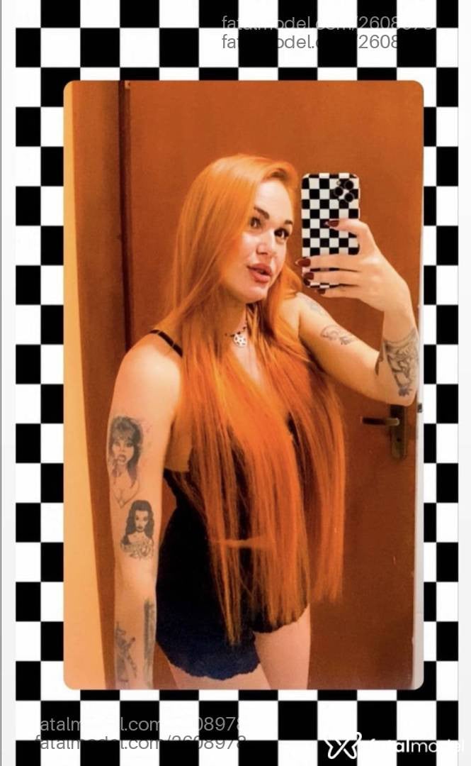 Acompanhante mulher ruiva (o) de olhos mel - Brenda