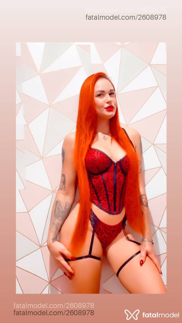 Acompanhante mulher ruiva (o) de olhos mel - Brenda