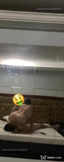 Acompanhante mulher loira (o) de olhos castanhos em São José do Rio Preto - Pérolla
