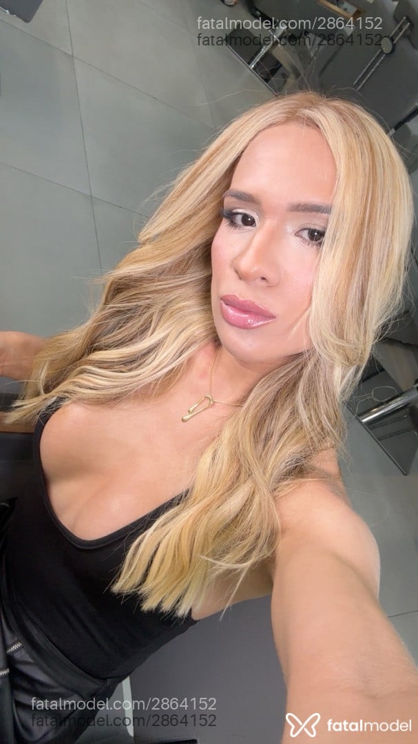 Acompanhante mulher trans loira (o) de olhos pretos em São Paulo - Annelise