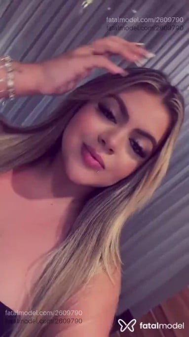 Acompanhante mulher loira (o) de olhos mel em Ponte Nova - Luanna Oliveira