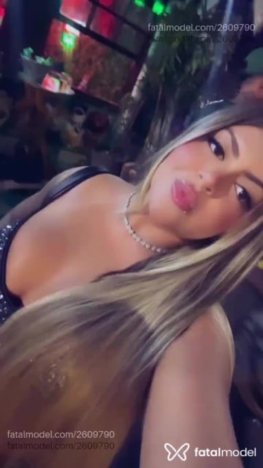 Acompanhante mulher loira (o) de olhos mel em Ponte Nova - Luanna Oliveira