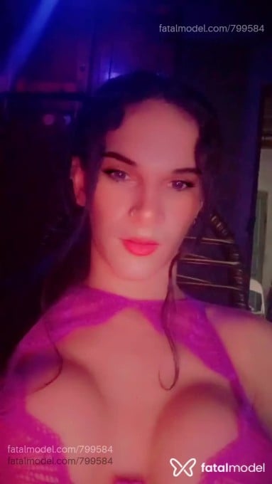 Acompanhante travesti com cabelo castanho de olhos castanhos em Alta Floresta Acompanhante travesti com cabelo castanho de olhos castanhos em Alta Floresta - SAMIII