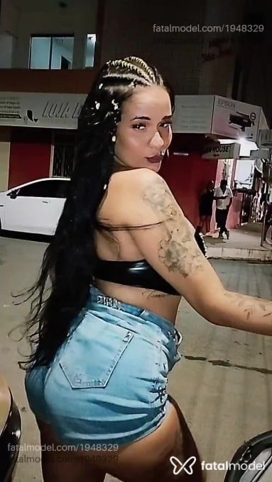 Acompanhante mulher morena (o) de olhos pretos em Barreiras Acompanhante mulher morena (o) de olhos pretos em Barreiras - Dudah mello