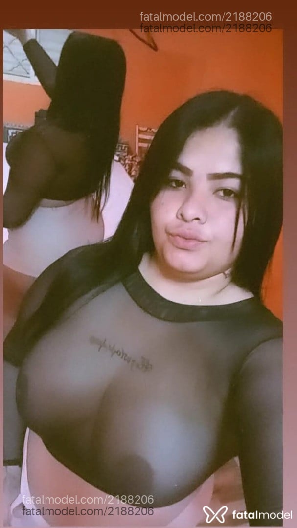 Acompanhante mulher morena (o) de olhos mel - Isadora Luz Acompanhante mulher morena (o) de olhos mel - Isadora Luz