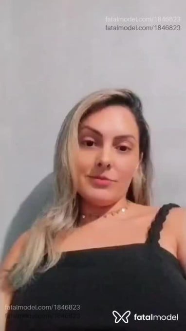 Acompanhante mulher loira (o) de olhos castanhos em Rondonópolis - Thais Escorpião