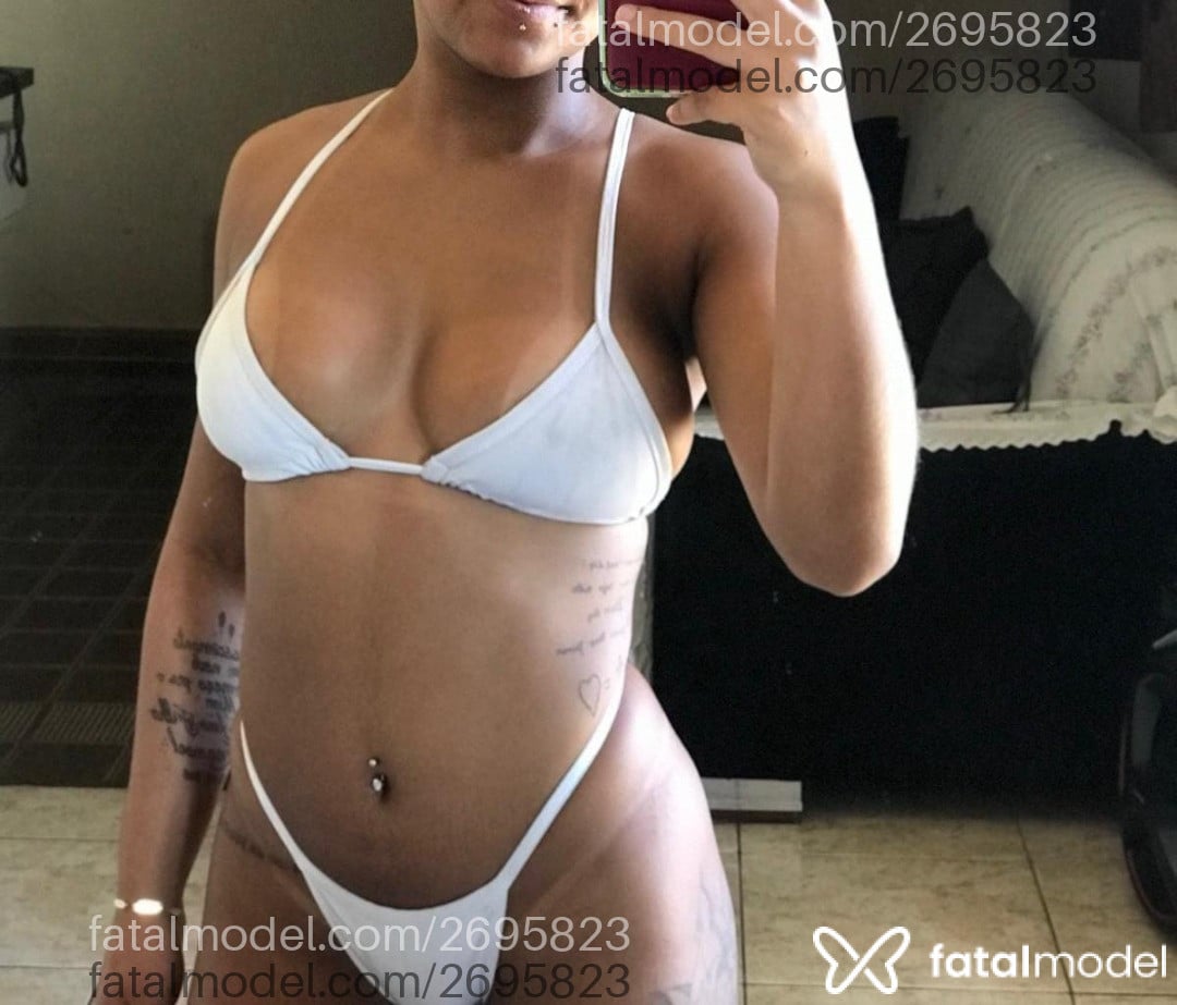 Acompanhante mulher com cabelo castanho de olhos castanhos em Teresópolis Acompanhante mulher com cabelo castanho de olhos castanhos em Teresópolis - índiaa