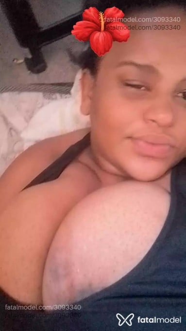 Acompanhante mulher morena (o) de olhos pretos em Diadema - Ester