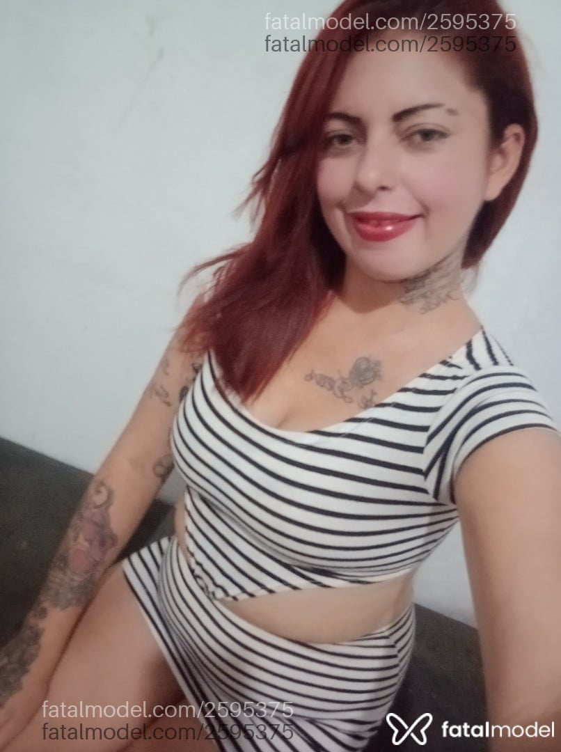 Acompanhante mulher loira (o) de olhos verdes em Uberlândia - Dressa
