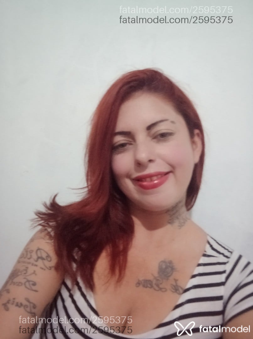 Acompanhante mulher loira (o) de olhos verdes em Uberlândia - Dressa