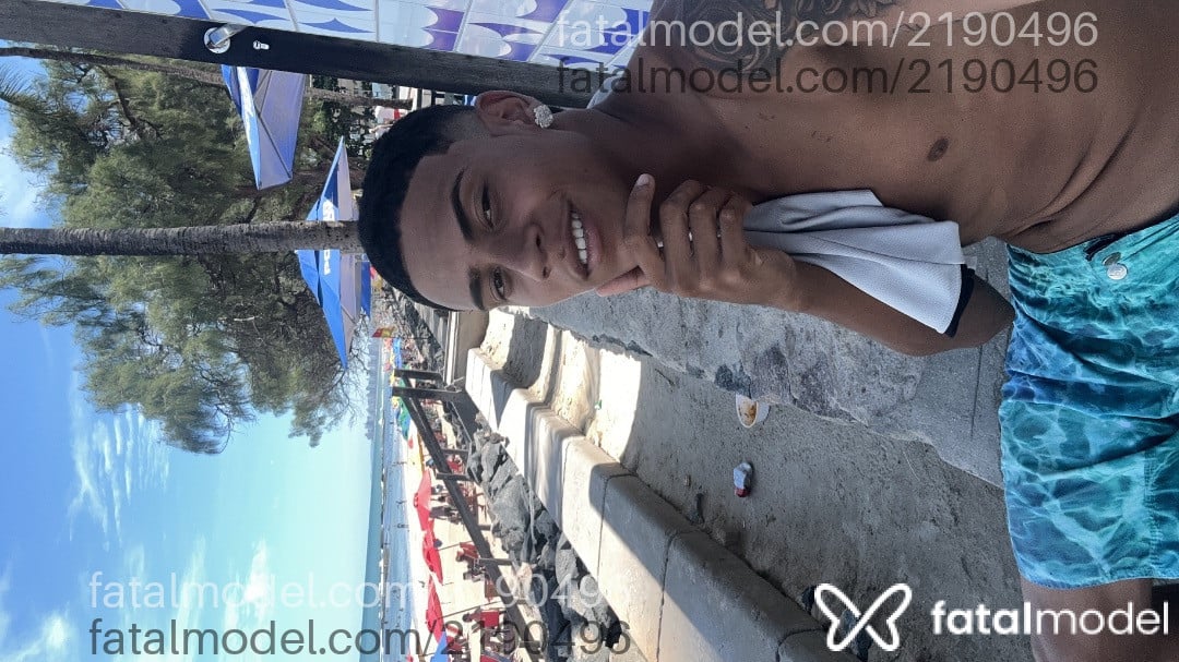 Acompanhante homem morena (o) de olhos castanhos em Recife Acompanhante homem morena (o) de olhos castanhos em Recife - Henrique