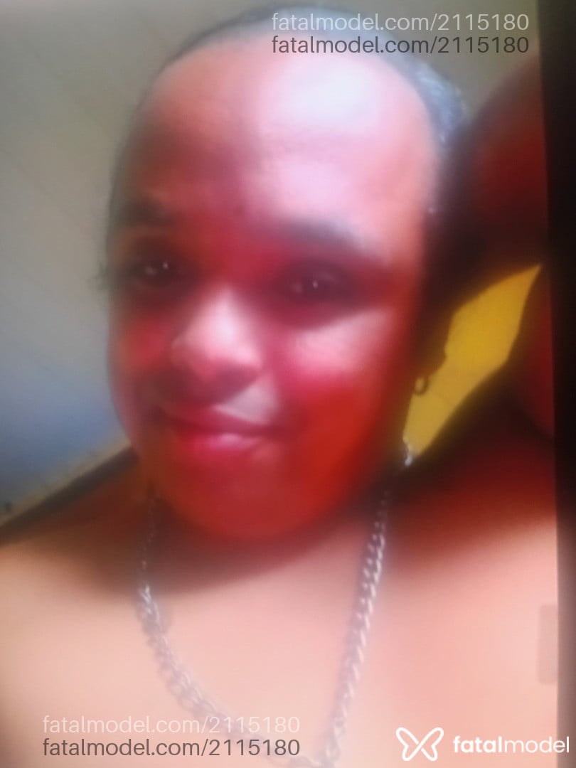 Acompanhante homem morena (o) de olhos pretos em Petrópolis - Thayller