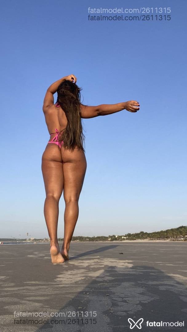 Acompanhante mulher morena (o) de olhos castanhos - Denise Acompanhante mulher morena (o) de olhos castanhos - Denise