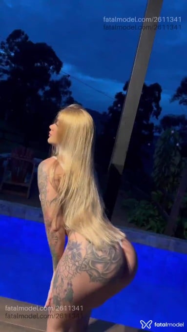 Acompanhante mulher loira (o) de olhos mel em Cascavel - Garcia