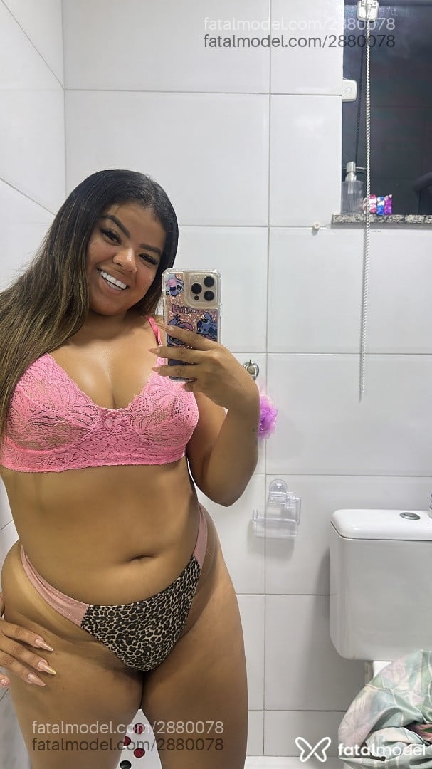 Acompanhante mulher morena (o) de olhos castanhos em João Pessoa - Milena