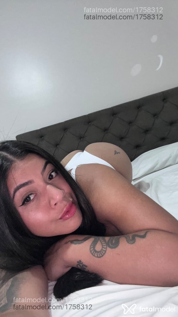 Acompanhante mulher morena (o) de olhos castanhos em Caxias do Sul - Mirella