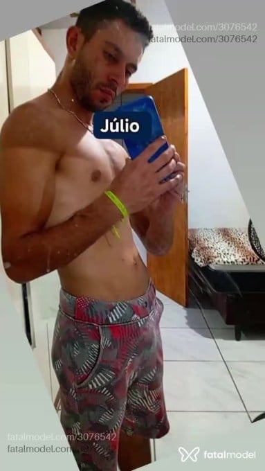 Acompanhante homem com cabelo castanho de olhos castanhos em Bituruna Acompanhante homem com cabelo castanho de olhos castanhos em Bituruna - Fogofatal