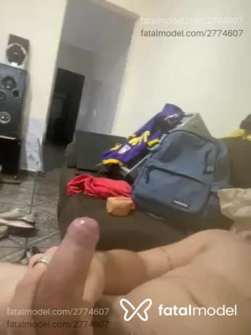 Acompanhante homem com cabelo castanho de olhos mel em Jaú - Carlos