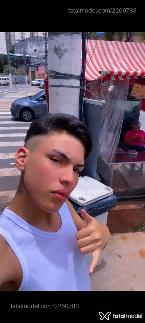 Acompanhante homem com cabelo castanho de olhos castanhos em Belém Acompanhante homem com cabelo castanho de olhos castanhos em Belém - Matheus Lira