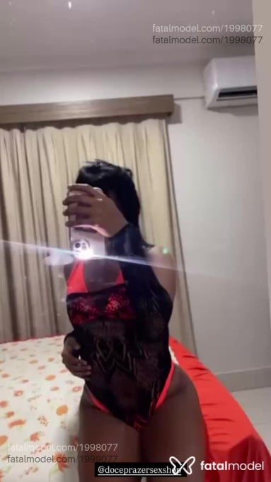 Acompanhante mulher trans morena (o) de olhos castanhos em Jaraguá Acompanhante mulher trans morena (o) de olhos castanhos em Jaraguá - Luísa Bellíni