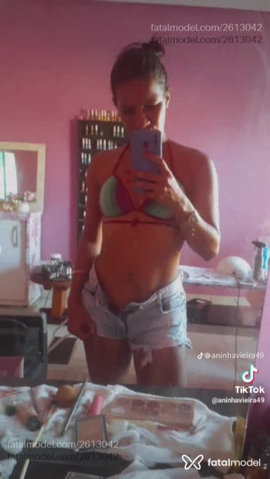 Acompanhante mulher morena (o) de olhos pretos em Marabá Acompanhante mulher morena (o) de olhos pretos em Marabá - Ana Morena