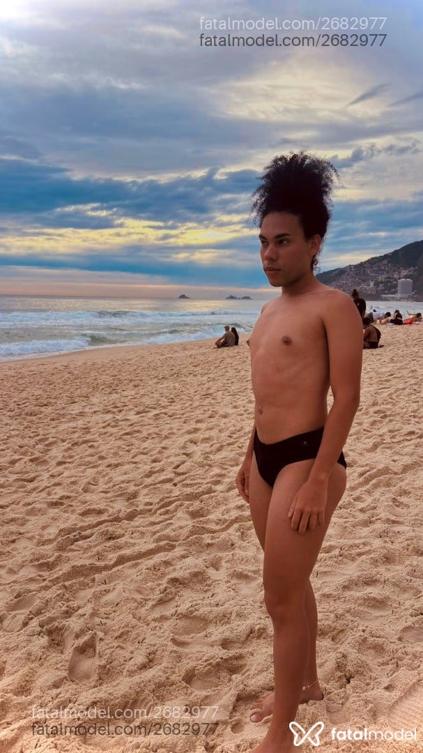Acompanhante mulher trans morena (o) de olhos verdes em Rio de Janeiro - Maitê Teixeira