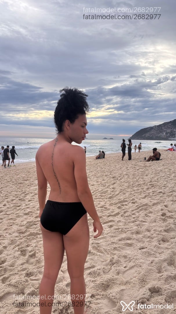 Acompanhante mulher trans morena (o) de olhos verdes em Rio de Janeiro - Maitê Teixeira